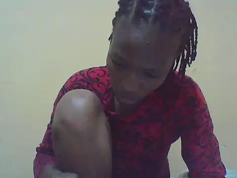 Smillie prety online show from 4, 11, 2025