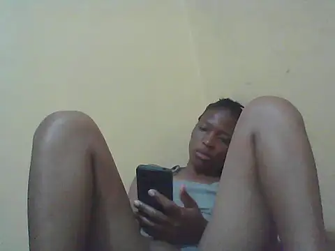 Smillie prety online show from 12, 11, 2025