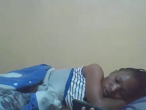 Smillie prety online show from 17, 11, 2025