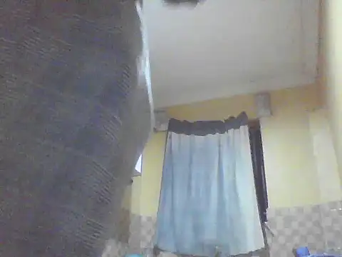 Smillie prety online show from 2, 11, 2025