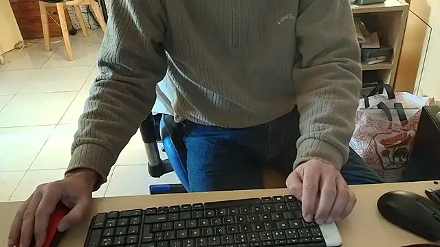 Snapshot of angelgarcia269 chatting on 26, 6, 2026 angelgarcia269 online show from 26, 6, 2026