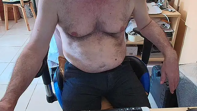 angelgarcia269 online show from 11, 2, 2026