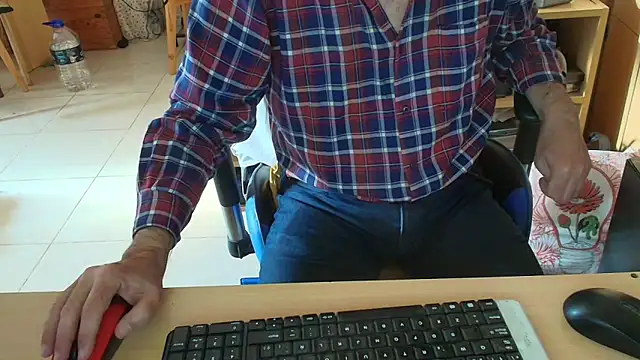 Snapshot of angelgarcia269 chatting on 3, 6, 2026 angelgarcia269 online show from 3, 6, 2026