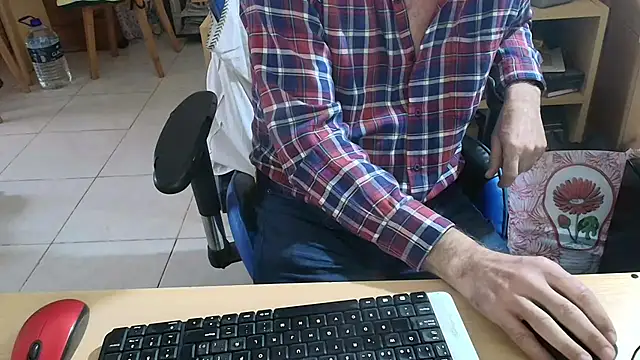Snapshot of angelgarcia269 chatting on 3, 6, 2026 angelgarcia269 online show from 3, 6, 2026