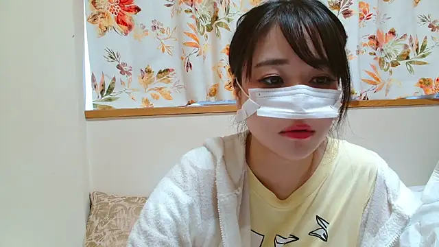 liliyRiSAcha-n online show from 23, 4, 2026