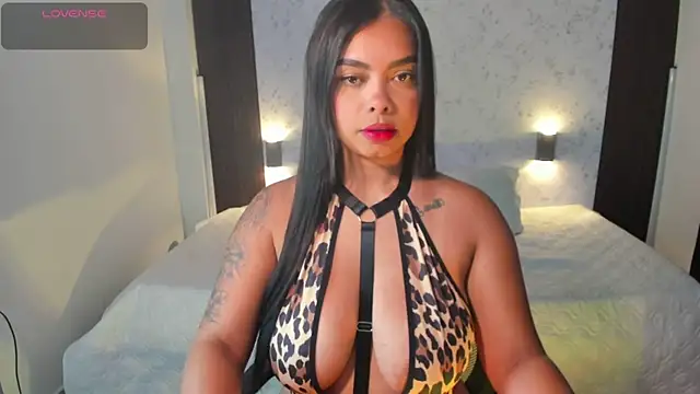 MartinaBianchi online show from 22, 10, 2025