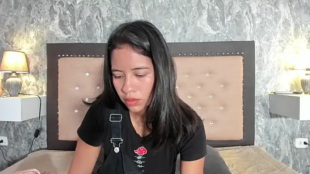 JuliKim  online show from 9, 2, 2026