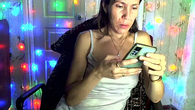 Snapshot of Ladywinter chatting on 27, 10, 2025 Ladywinter online show from 27, 10, 2025