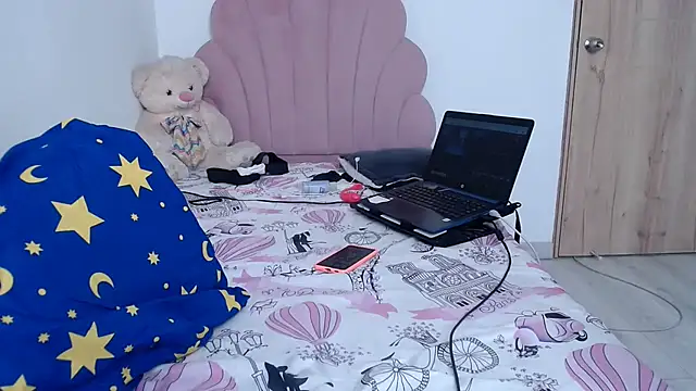 lady hot2xx online show from 10, 3, 2026