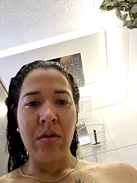 Snapshot of lady_hot2xx chatting on 22, 11, 2025 lady hot2xx online show from 22, 11, 2025