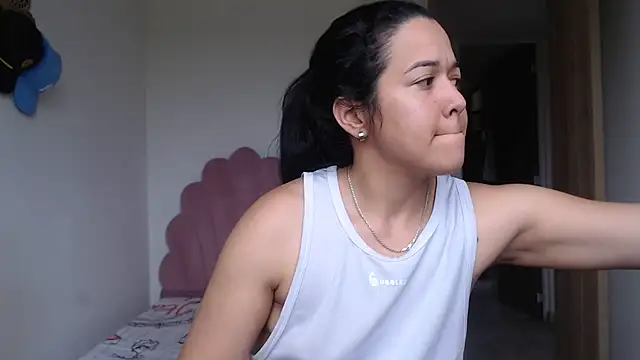 Snapshot of lady_hot2xx chatting on 19, 10, 2025 lady hot2xx online show from 19, 10, 2025