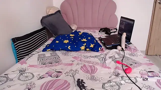 lady hot2xx online show from 18, 3, 2026