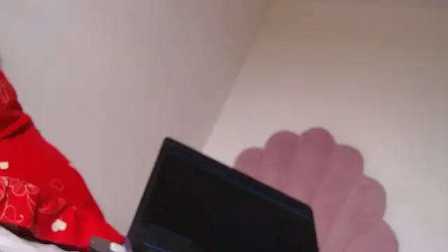 Snapshot of lady_hot2xx chatting on 8, 10, 2025 lady hot2xx online show from 8, 10, 2025