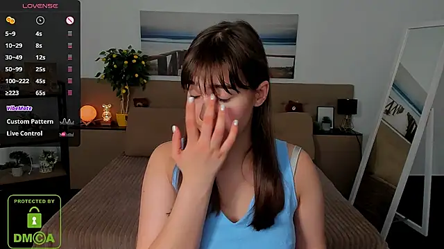  Eliizabeth  online show from 4, 3, 2025