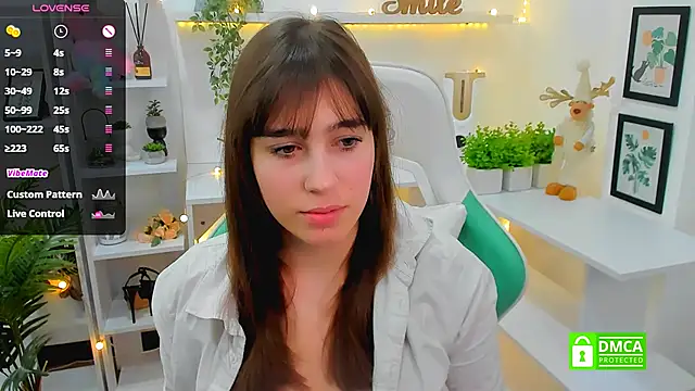  Eliizabeth  online show from 22, 2, 2025
