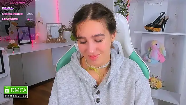  Eliizabeth  online show from 13, 10, 2025