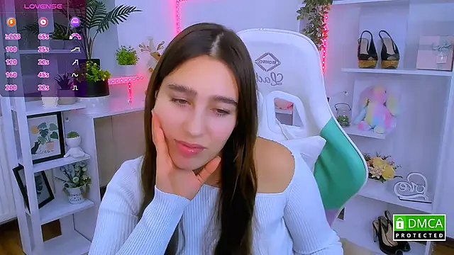  Eliizabeth  online show from 17, 12, 2025