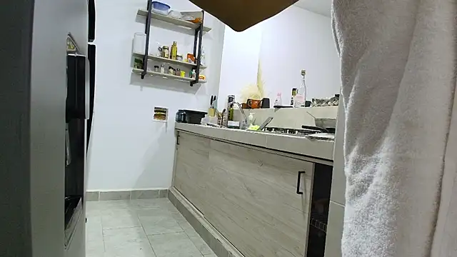 roxana collins online show from 26, 4, 2026