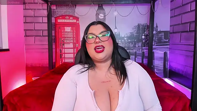 tifanny bigboobs11 online show from 17, 5, 2026