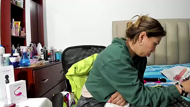 Chloemiller89 online show from 31, 1, 2025