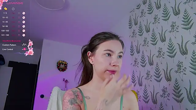 Marie Diaze online show from 15, 1, 2025