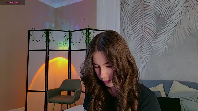Snapshot of Marie_Diaze chatting on 17, 6, 2026 Marie Diaze online show from 17, 6, 2026