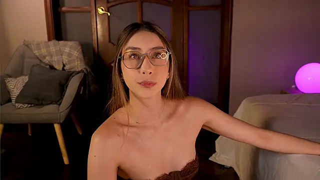 lua ferch   online show from 28, 10, 2025