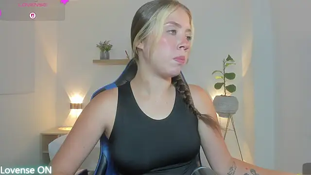 Snapshot of nataly_rodri chatting on 12, 7, 2026 nataly rodri online show from 12, 7, 2026