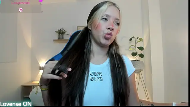 Snapshot of nataly_rodri chatting on 15, 5, 2026 nataly rodri online show from 15, 5, 2026