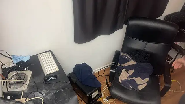 leanjamesdean online show from 15, 6, 2026