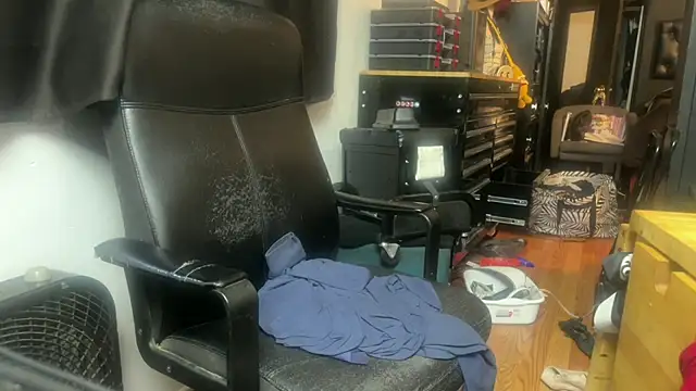 leanjamesdean online show from 11, 10, 2025