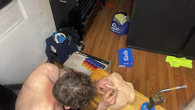 leanjamesdean online show from 15, 4, 2026