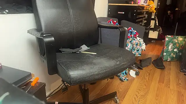 leanjamesdean online show from 23, 12, 2025