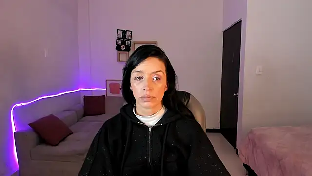 Kristen Garner online show from 20, 12, 2025