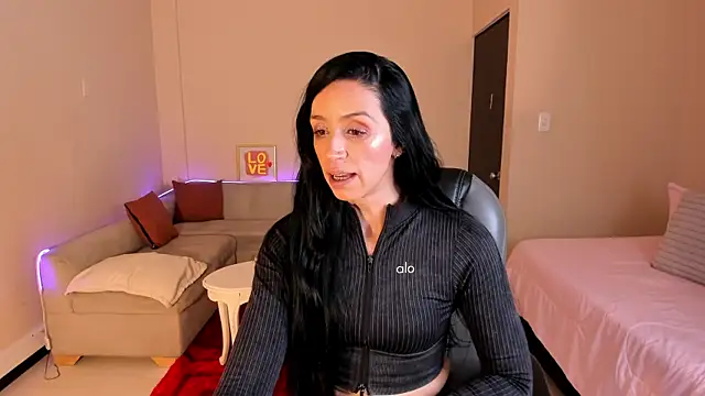 Snapshot of Kristen_Garner chatting on 16, 7, 2026 Kristen Garner online show from 16, 7, 2026