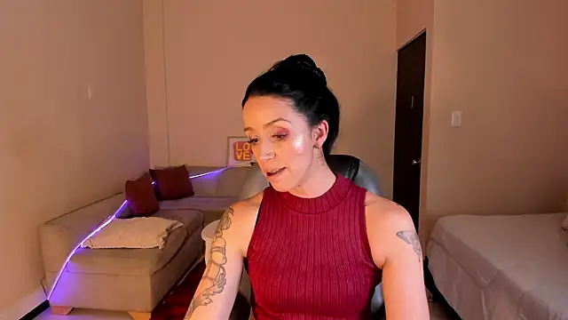 Snapshot of Kristen_Garner chatting on 21, 7, 2026 Kristen Garner online show from 21, 7, 2026