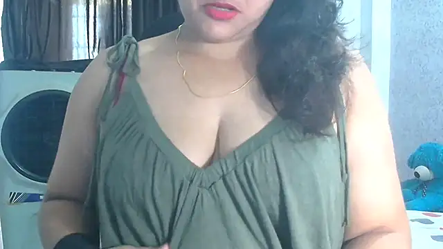 Snapshot of Maria_55 chatting on 13, 7, 2026 Maria 55 online show from 13, 7, 2026