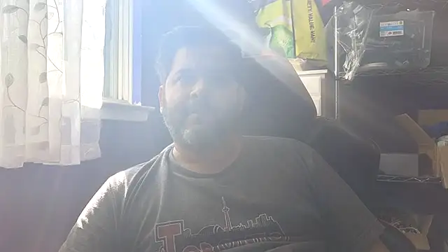 Snapshot of Sakhtlaundaz chatting on 1, 6, 2026 Sakhtlaundaz online show from 1, 6, 2026