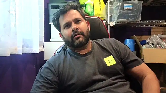 Snapshot of Sakhtlaundaz chatting on 10, 6, 2026 Sakhtlaundaz online show from 10, 6, 2026