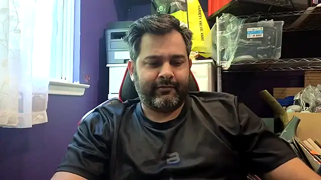 Snapshot of Sakhtlaundaz chatting on 29, 5, 2026 Sakhtlaundaz online show from 29, 5, 2026