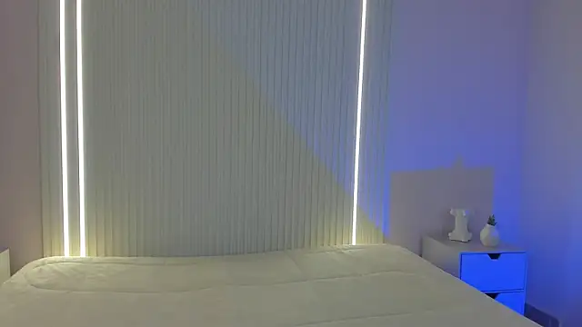 EmilyEvans7 online show from 20, 12, 2025