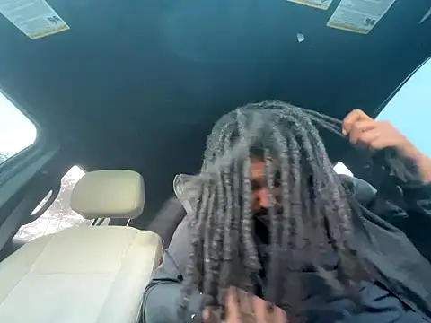 Snapshot of BD2LONG chatting on 8, 10, 2025 BD2LONG online show from 8, 10, 2025