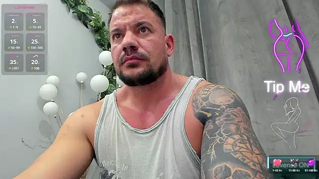 musclemonster31 online show from 6, 3, 2025