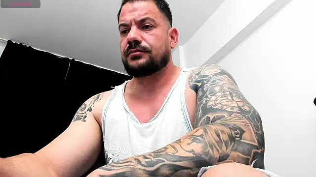 musclemonster31 online show from 18, 10, 2025