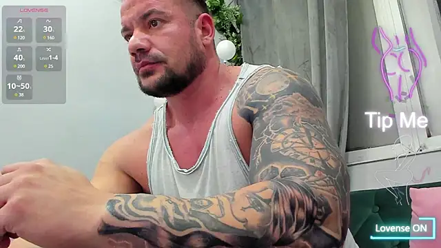 musclemonster31 online show from 1, 3, 2025