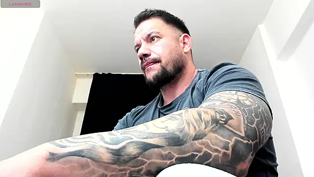 musclemonster31 online show from 12, 2, 2026