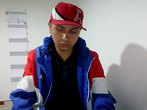 saraa foxxsquirt online show from 24, 4, 2026