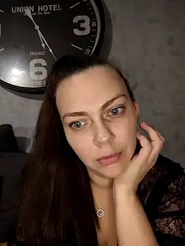 Snapshot of LEAsquirt91 chatting on 1, 2, 2025 LEAsquirt91 online show from 1, 2, 2025