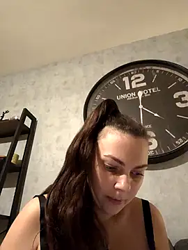Snapshot of LEAsquirt91 chatting on 9, 2, 2025 LEAsquirt91 online show from 9, 2, 2025