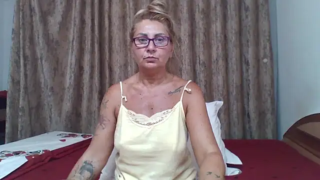 PussyEvely online show from 24, 6, 2026